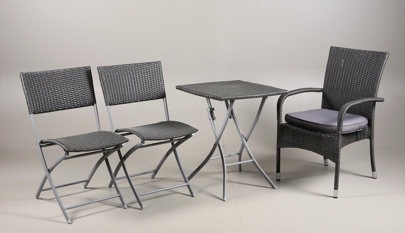 TRÄDGÅRDSMÖBLER (4). 2000-tal.