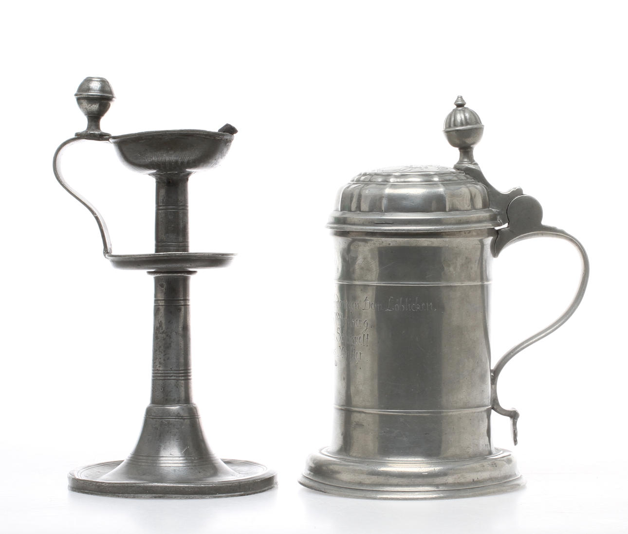 STOP och LAMPA, tenn, stopet bär datering 1764.