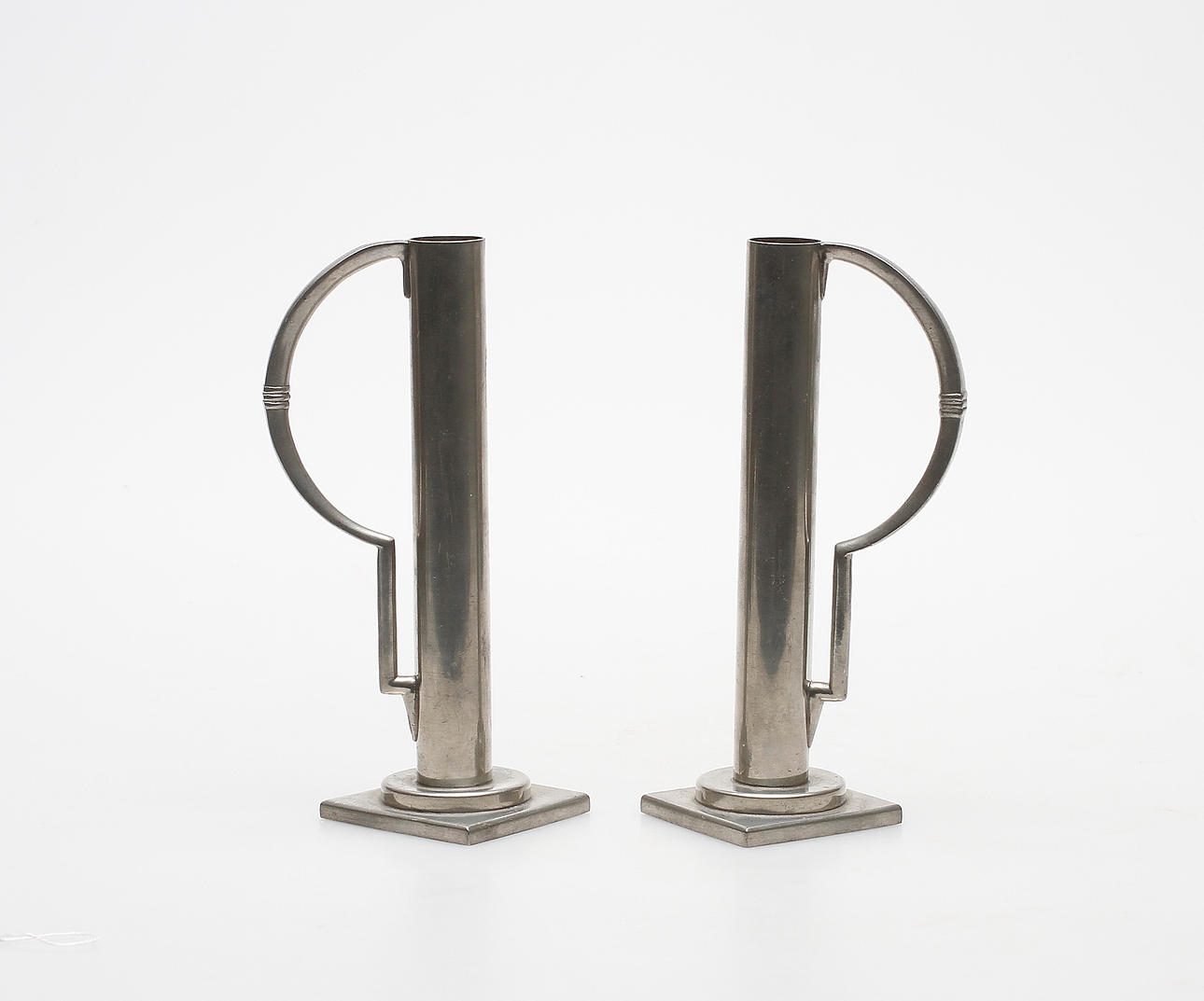 VASER, ett par, tenn, Art Deco, Knut Eriksson & Co, 1939.