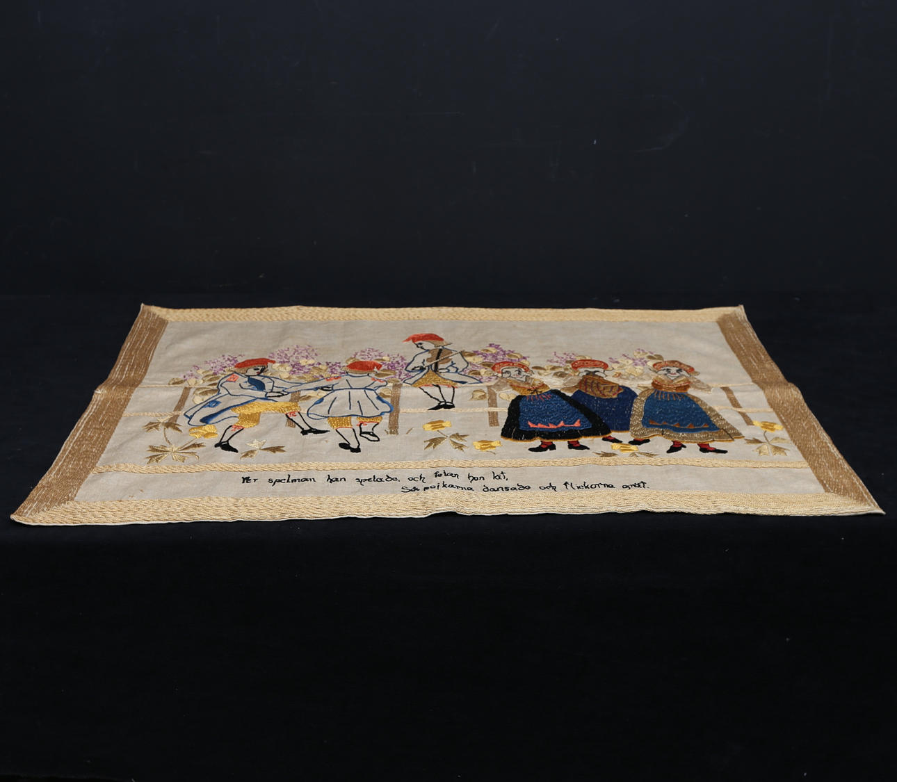 BRODERI/BONAD, 1900-talets första hälft.