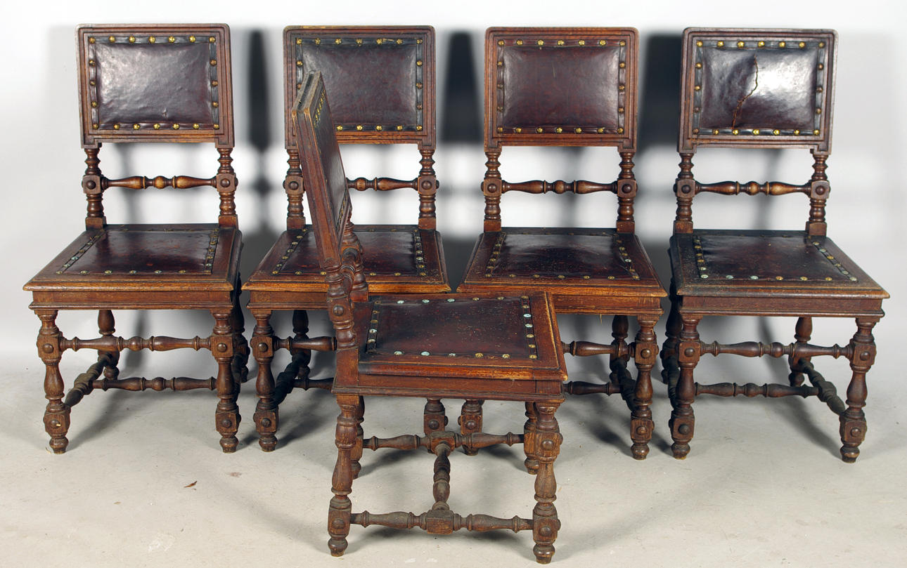 STOLAR, 5 stycken, ek med skinnklädsel, barockstil.