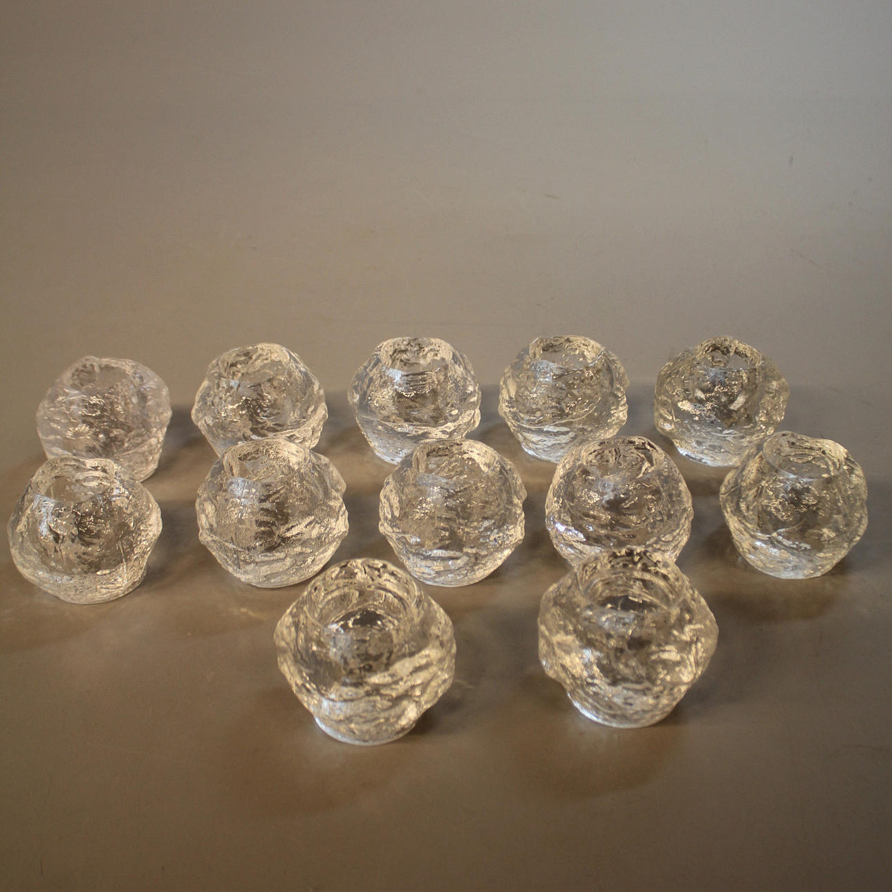 LJUSLYKTA, 12 st "snöboll" Ann Wärff.