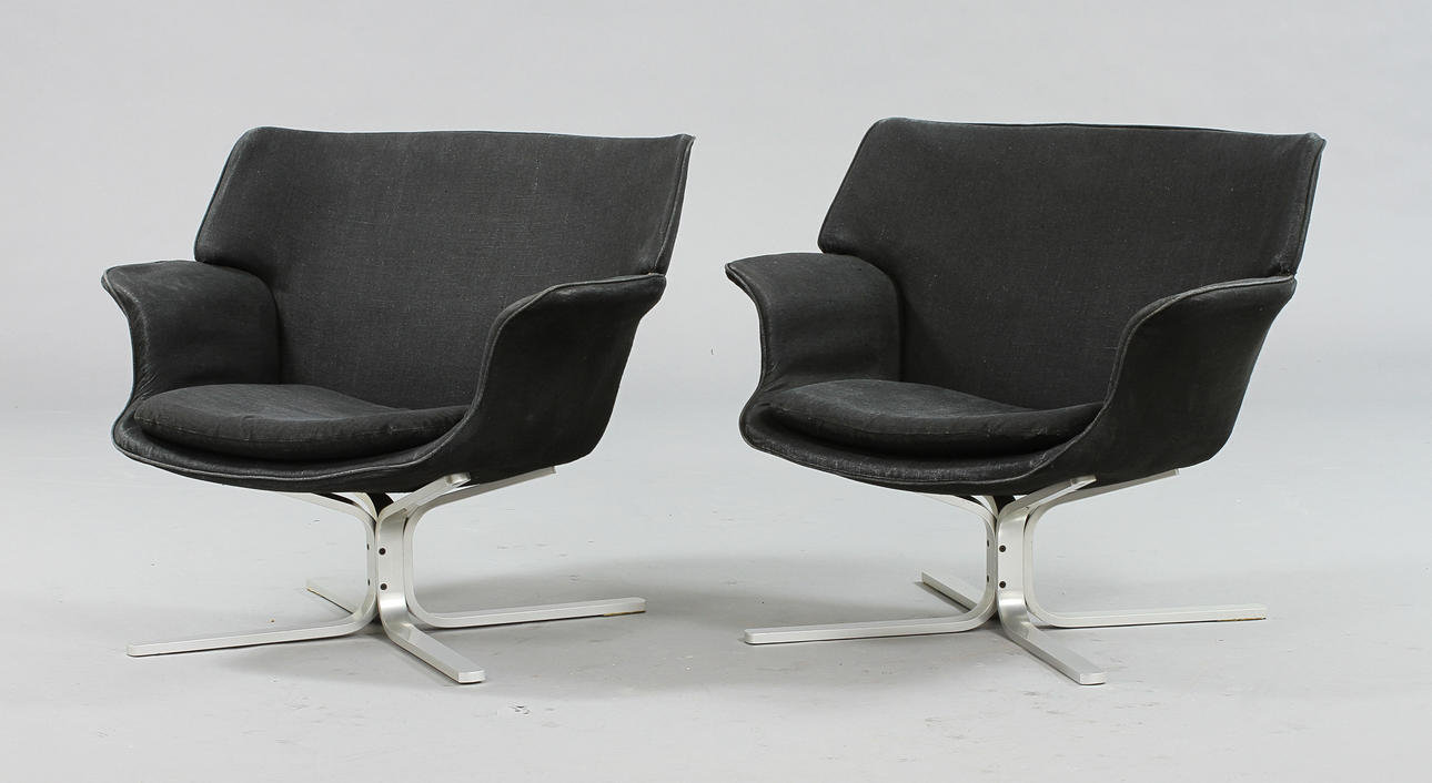 FÅTÖLJER, ett par, Dux.