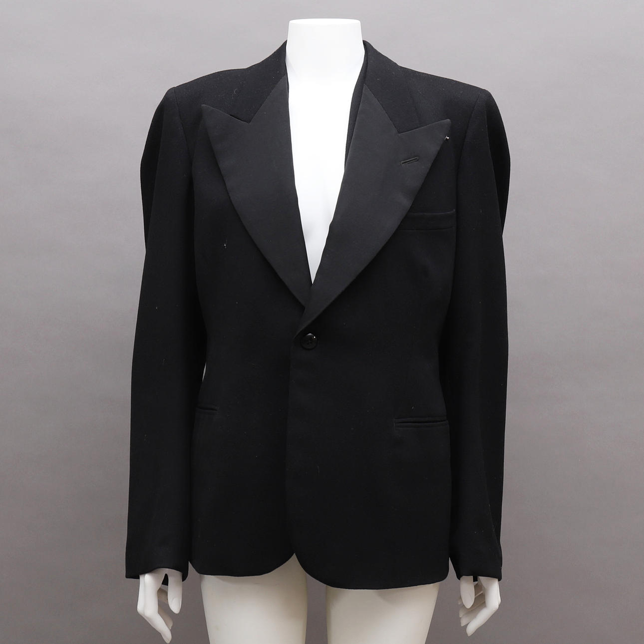 SUIT, 3 pieces, black.