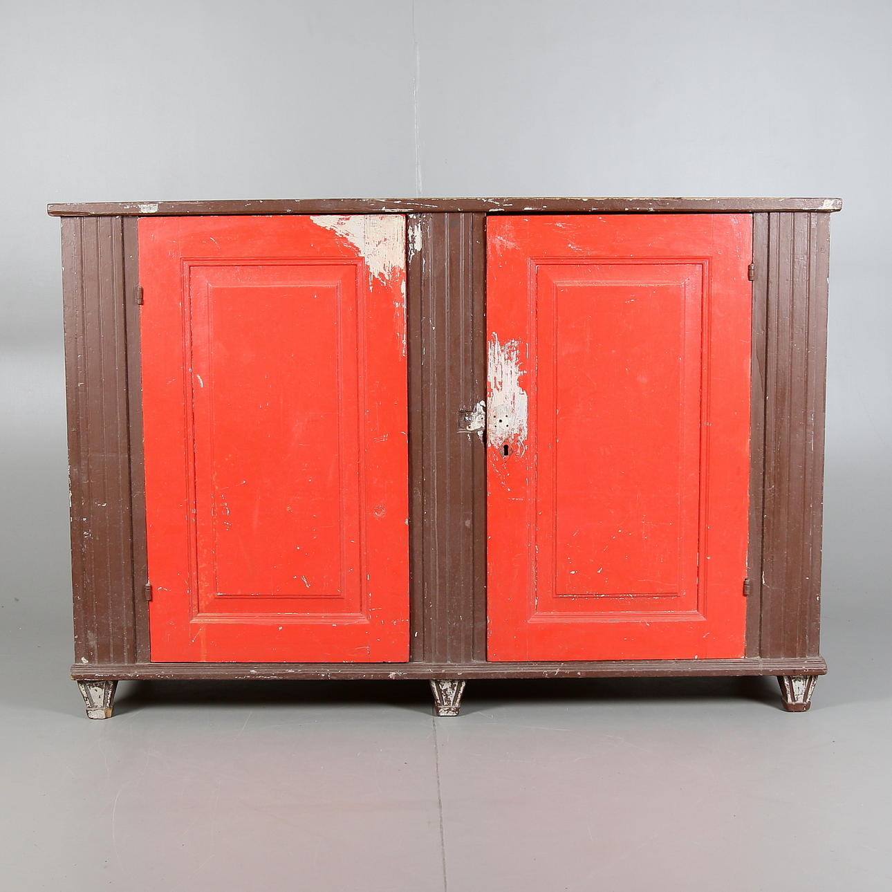 GUSTAVIANSK SKÄNK, troligen från Ångermanland. 17/1800-tal.