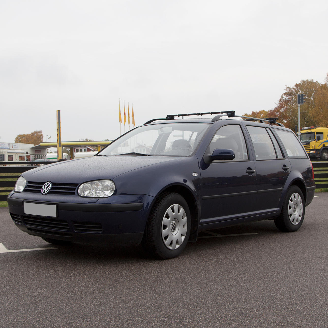 BIL Volkswagen, Golf, 2000.