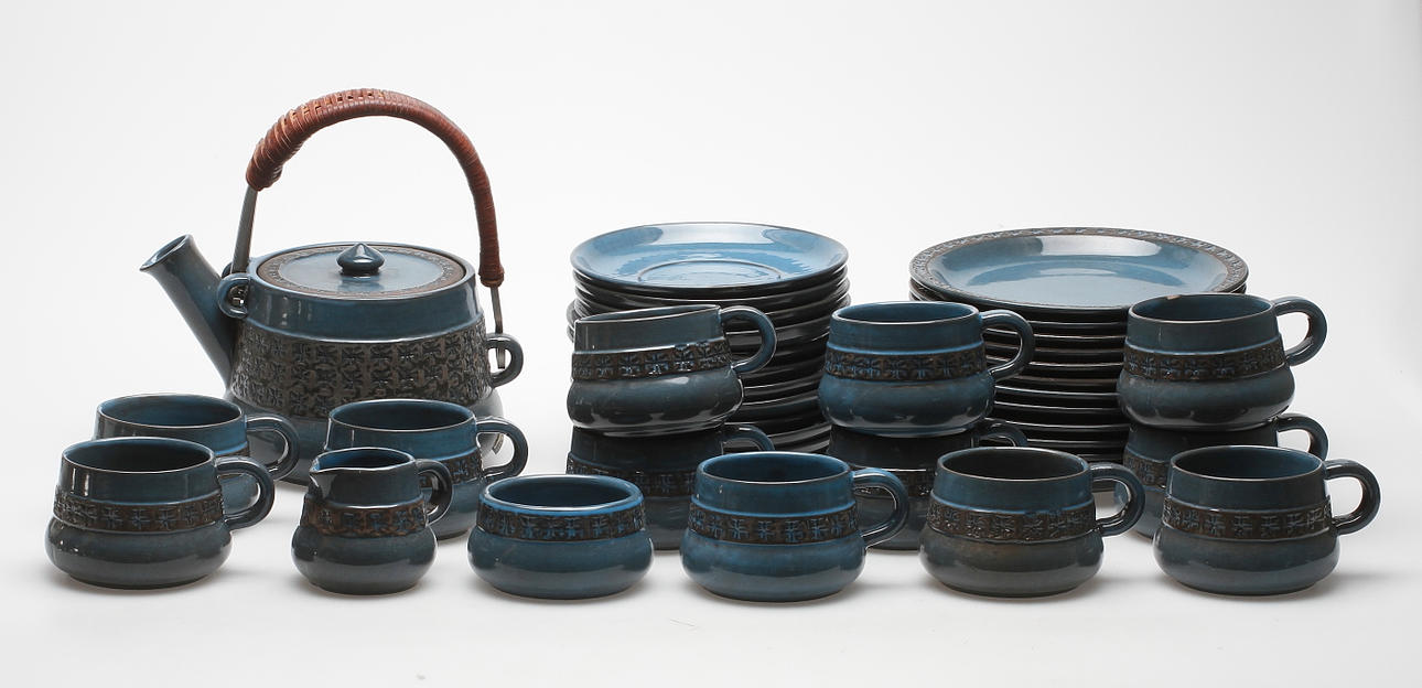 TESERVIS, 27 delar, keramik, Jie, 1900-talets andra hälft.