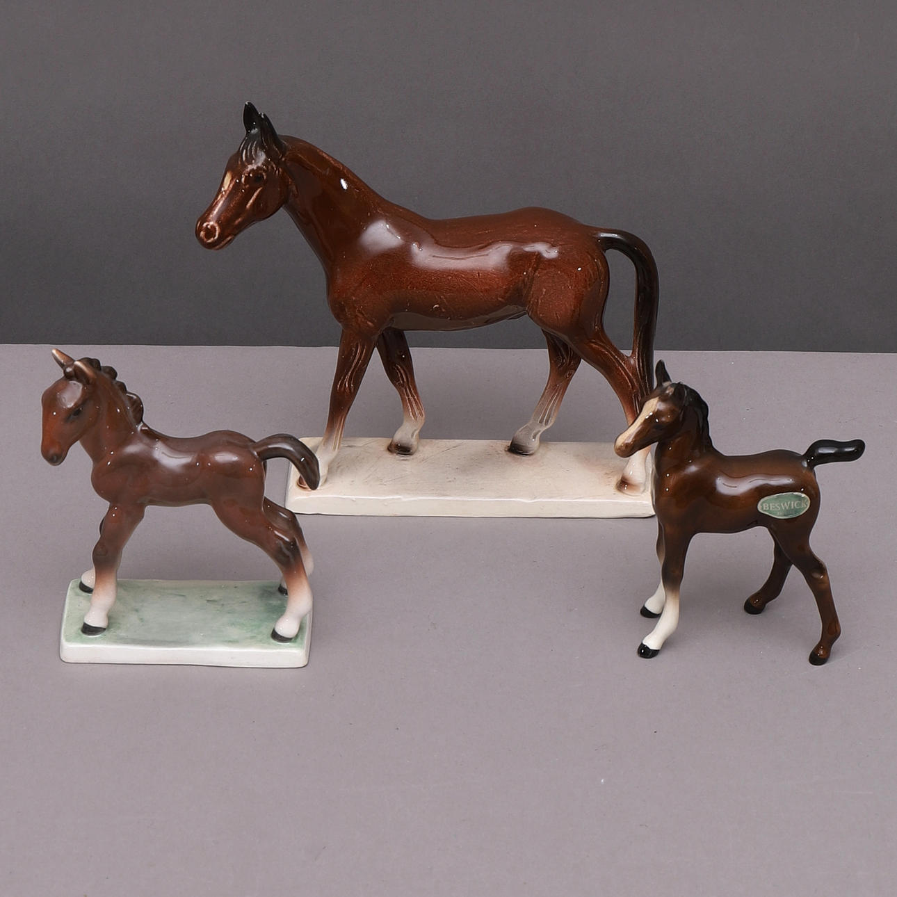 FIGURER, 3 stk, heste, porcelæn.