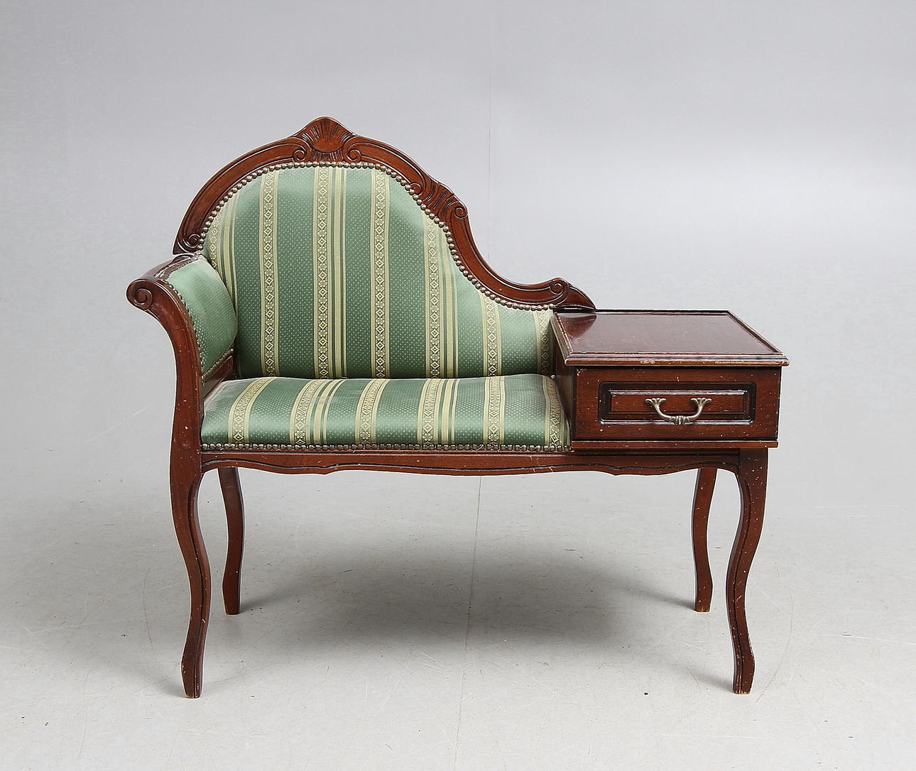 TELEFONBÄNK, rokokostil, 1900-tal.