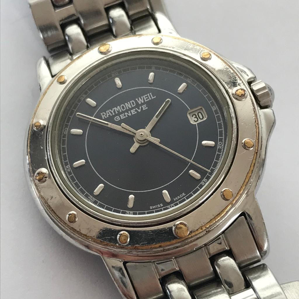 RAYMOND WEIL GENEVE TANGO WRISTWATCH.