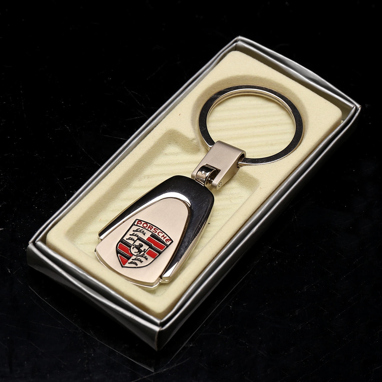 LLAVERO, metal Porsche.