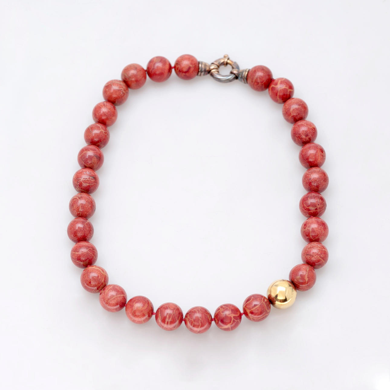 Svamp korall pärlstav halsband.