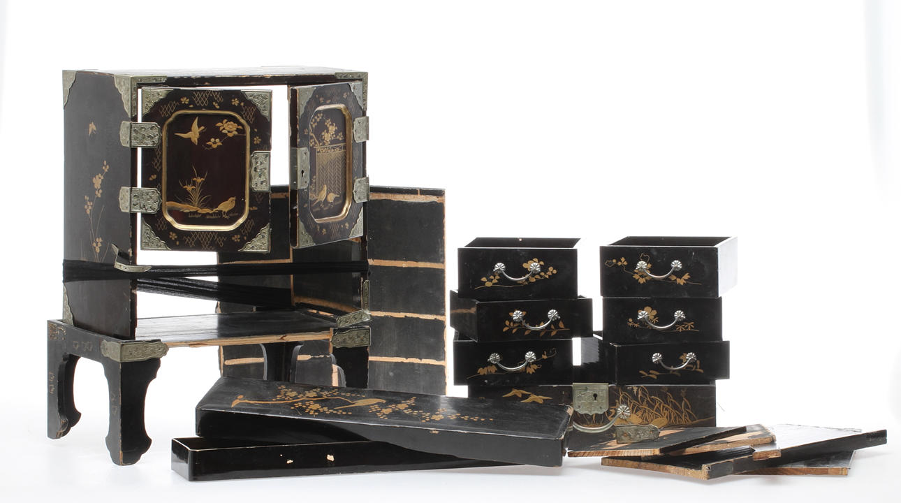 MINIATYRSKÅP och ASK, Japan, 1900-tal.