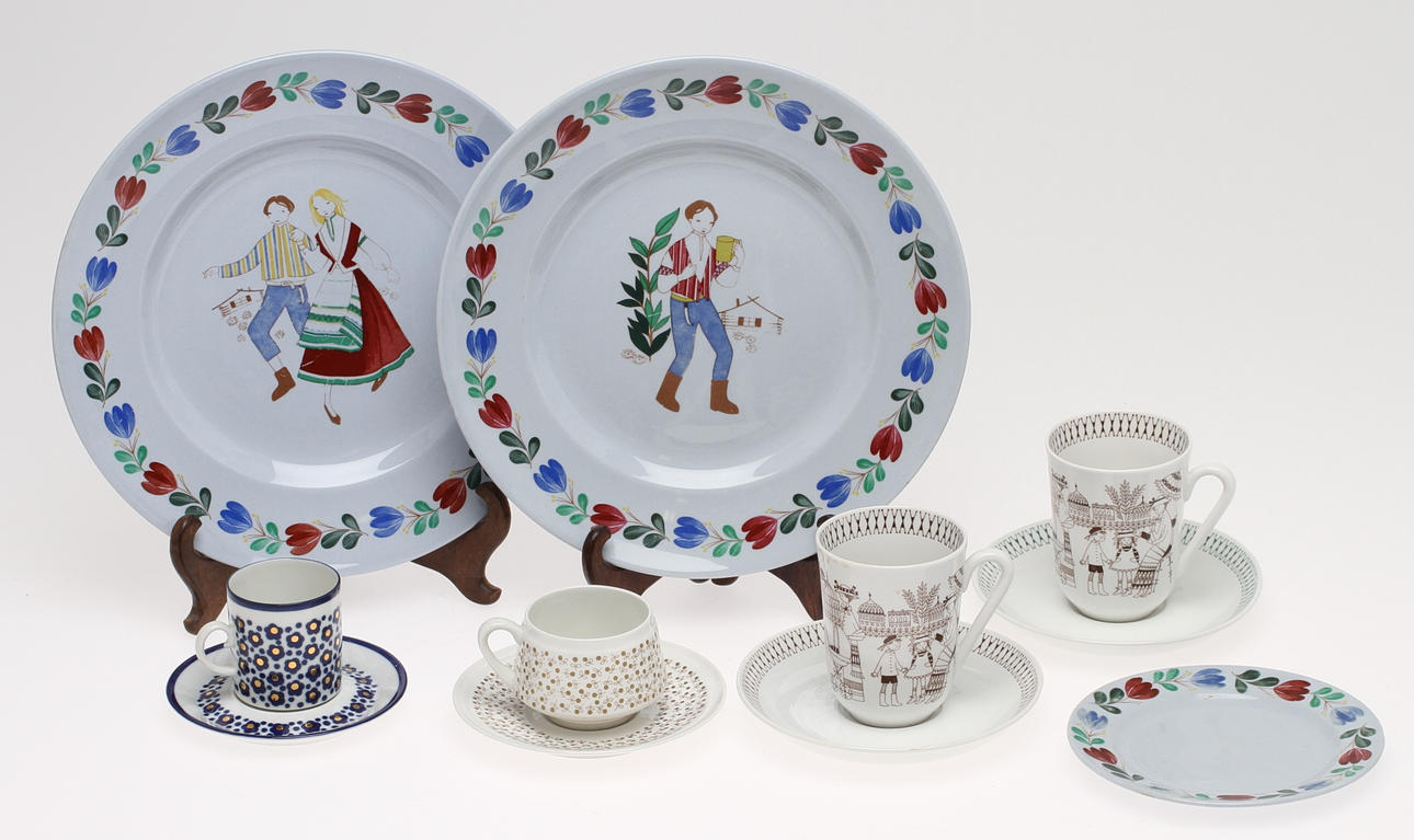 PARTI KERAMIK, 18 delar, Arabia Finland.