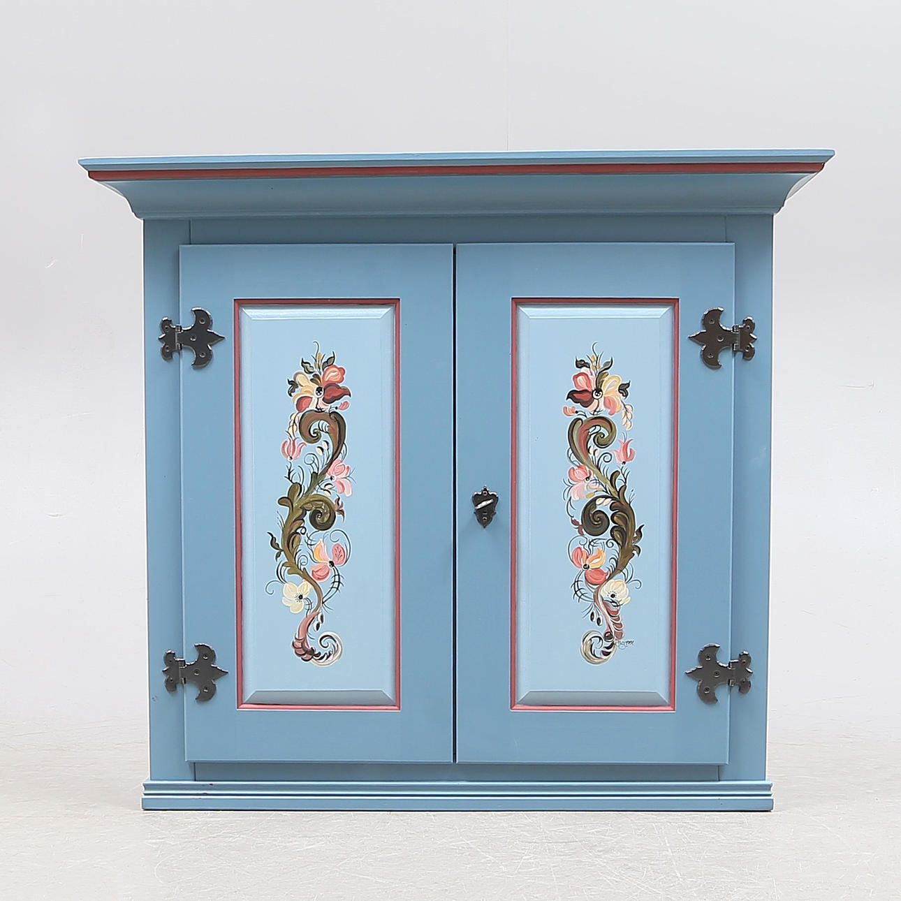 VÄGGSKÅP, målat, modern.