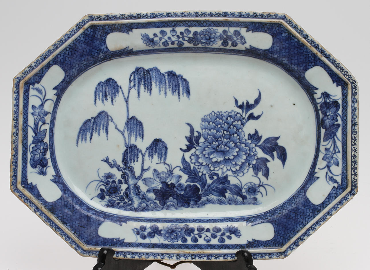 FAT, porslin, Kina, 17/1800-tal.