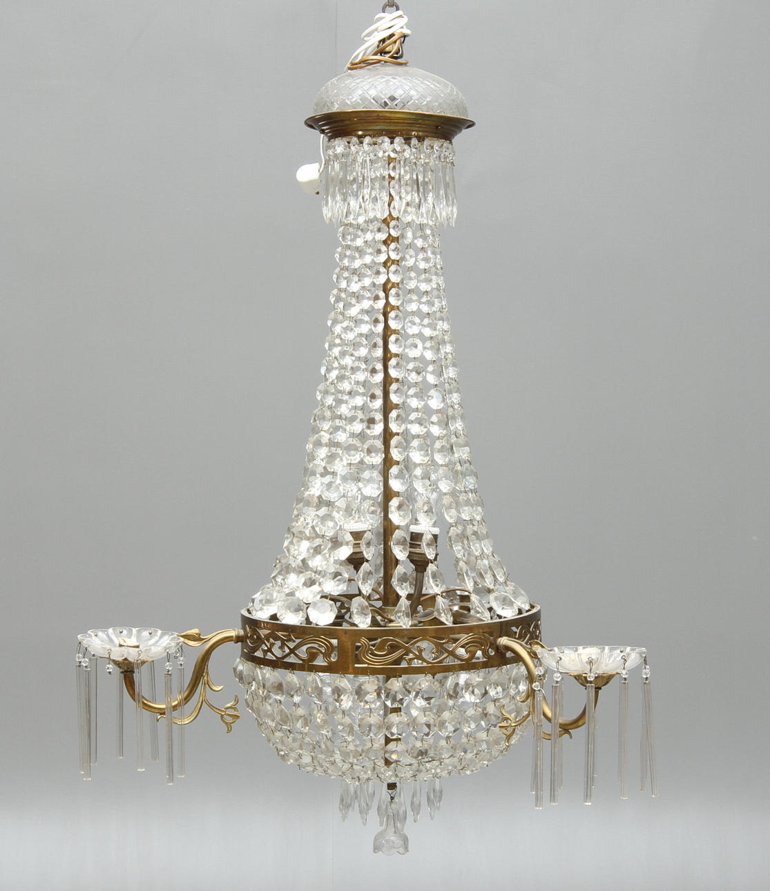 LJUSKRONA, för 3 st ljus, jugenddekor, tidigt 1900-tal.