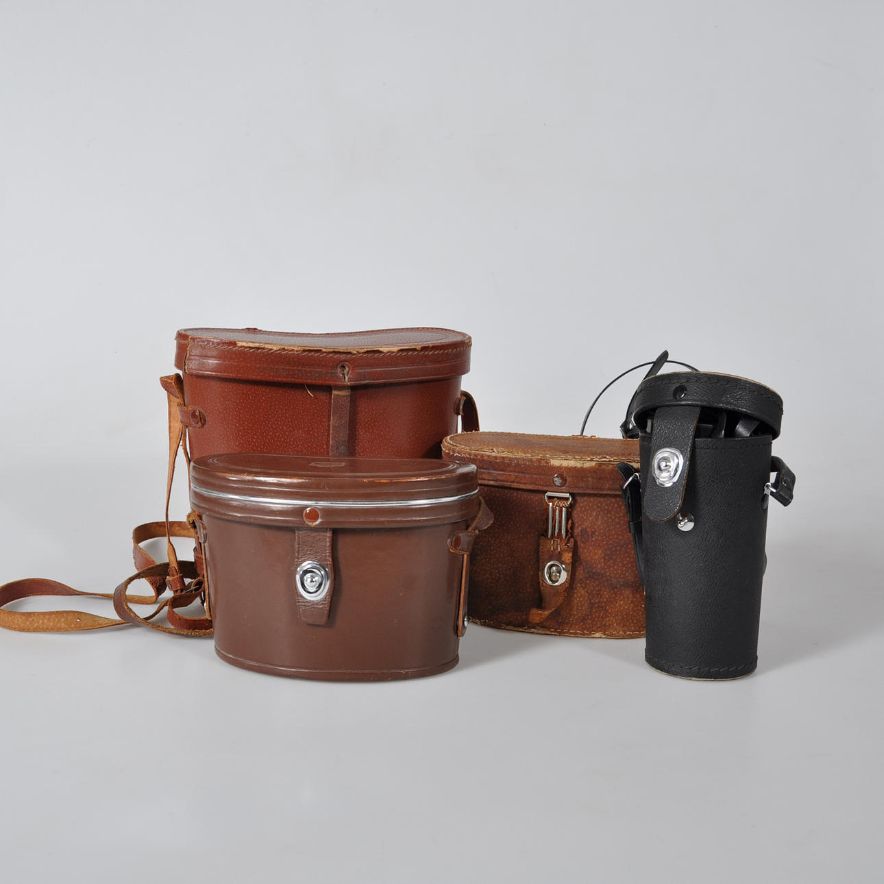 FERNGLAS Ein Menge von 4, darunter Zenith, Nikon.