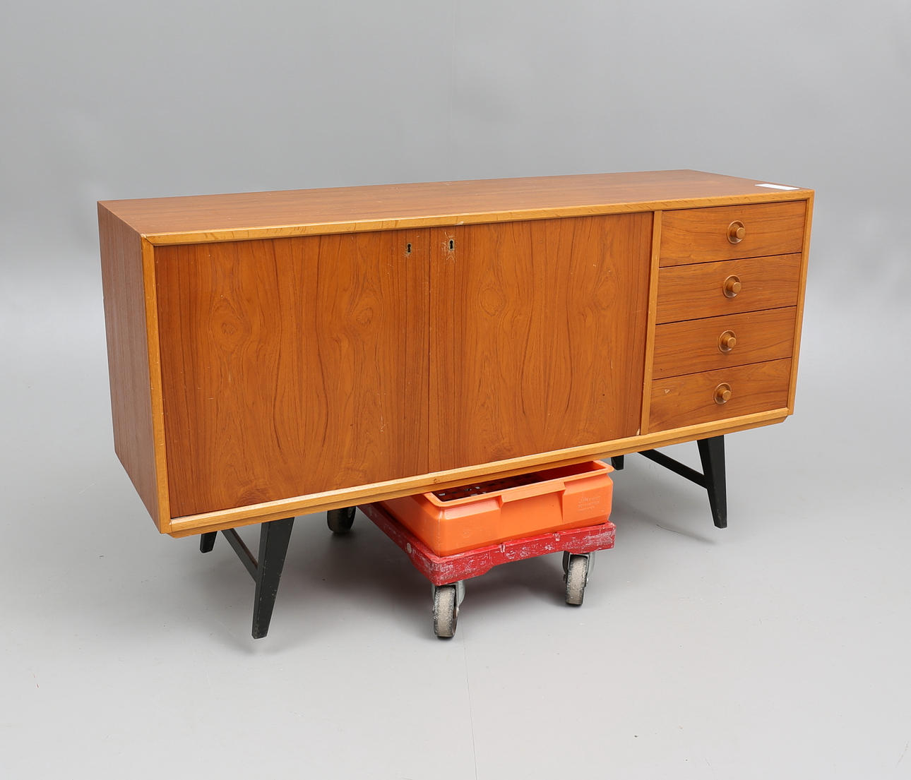SIDEBOARD, teak, 1900-talets mitt.