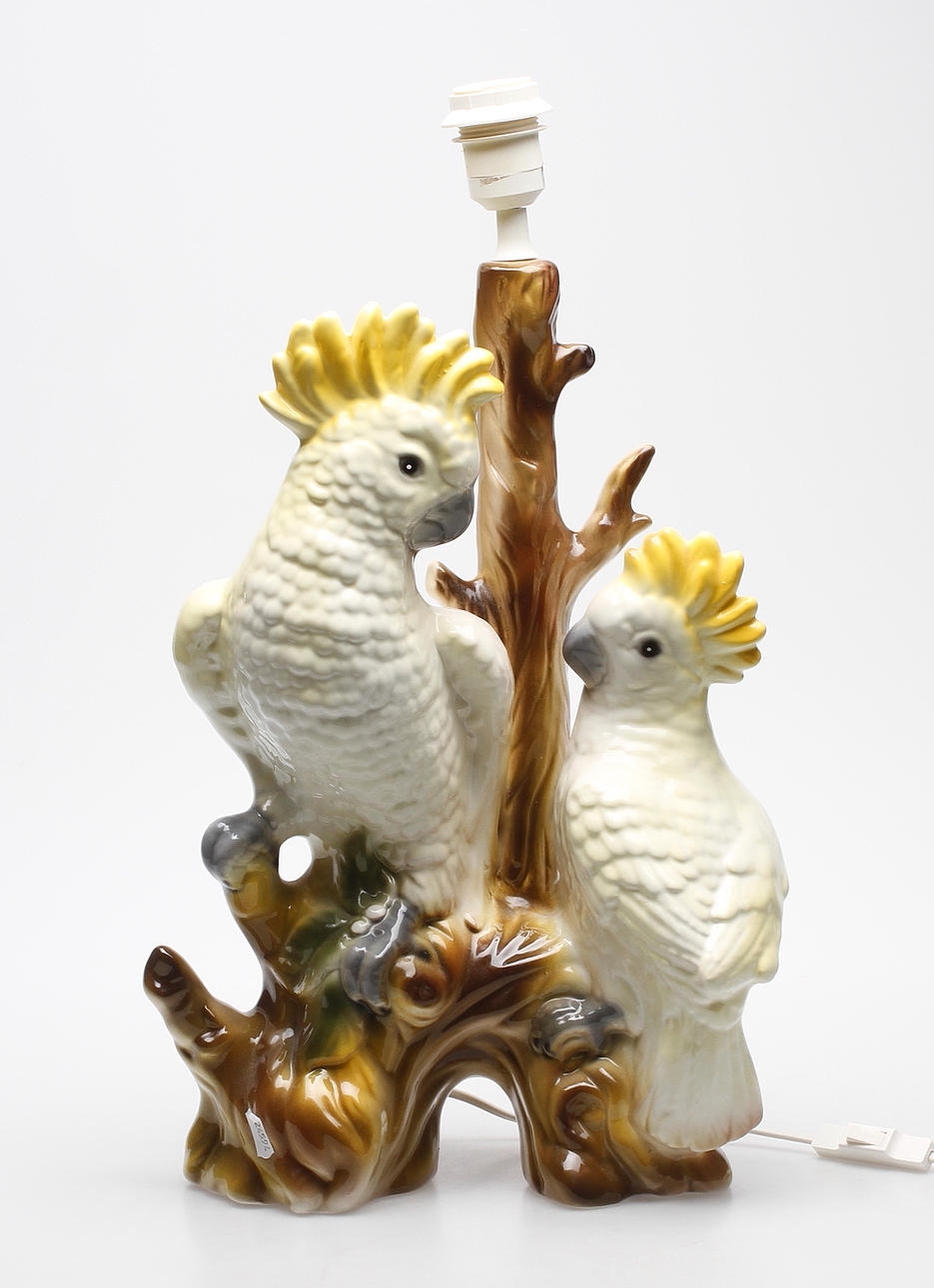 BORDSLAMPA, porslin, Troligen Italien, sent 19/2000-tal.