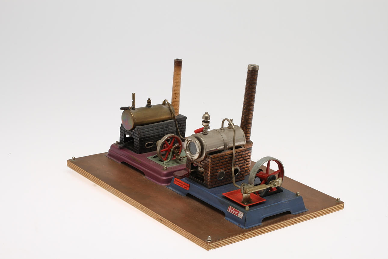 ÅNGMASKINER FLEISCHMANN och WILESCO.