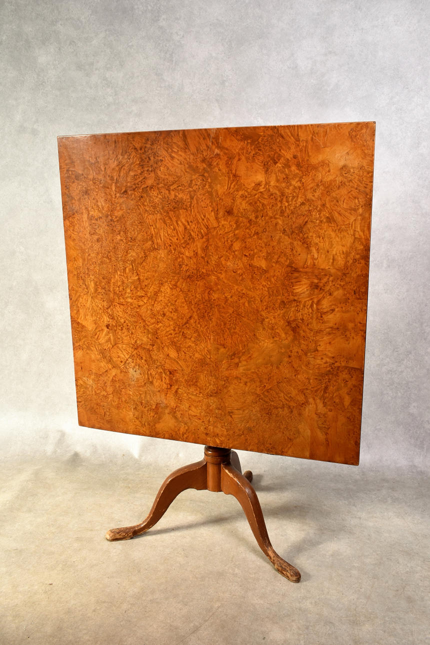 FALL TABLE, alroot 19th century.