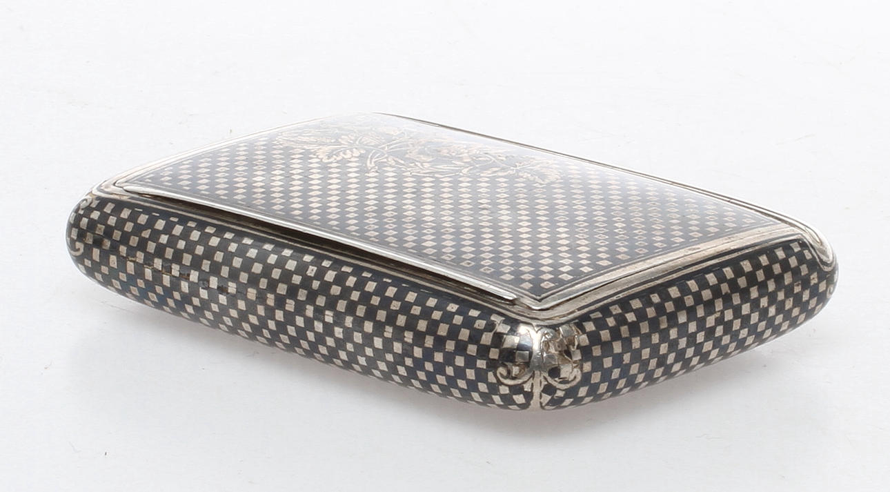 DOSA, silver, niello, troligen Mellanöstern, 1900-tal.