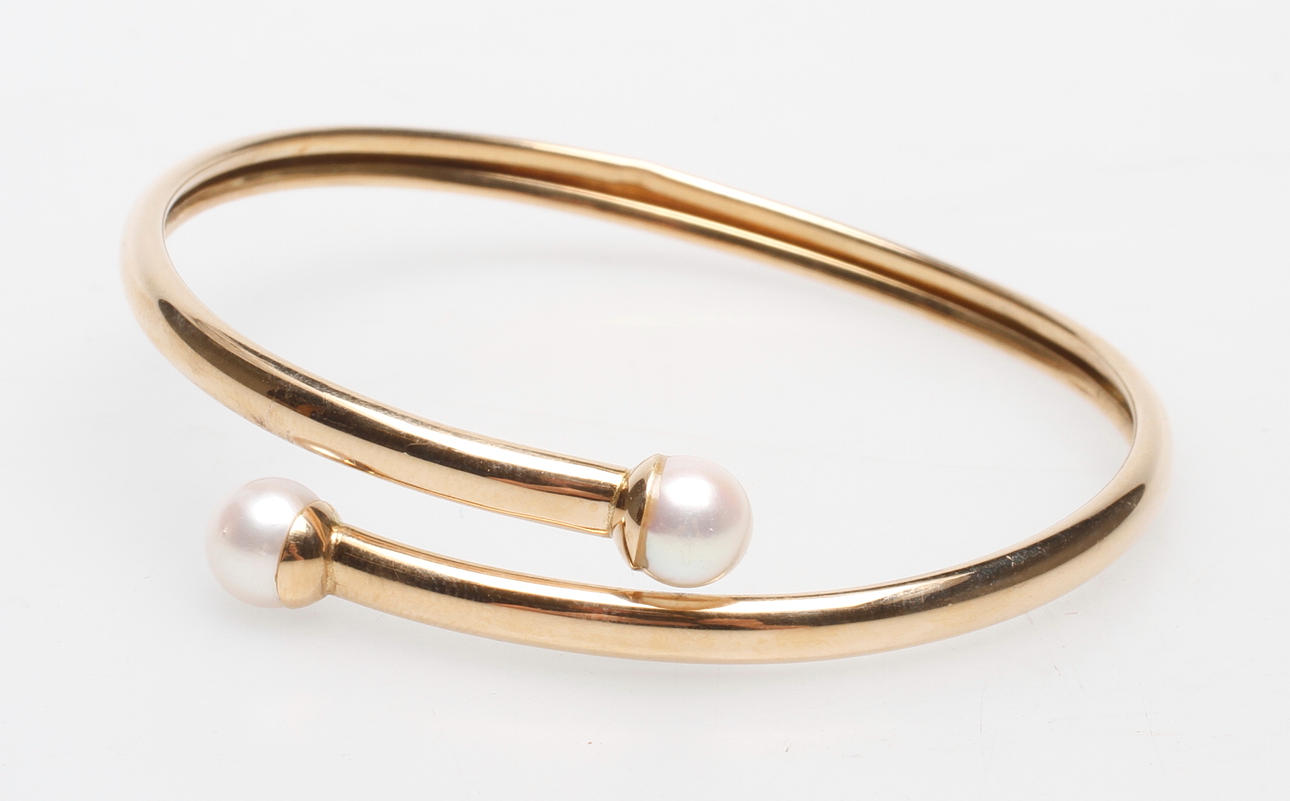 STEL ARMRING ALTON, 18k guld, vikt ca 9,3 gr.