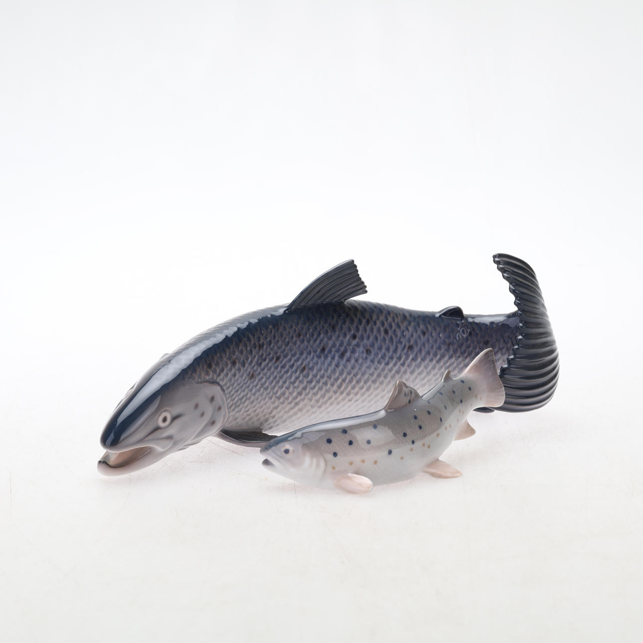 FIGUR, 2 fisk, Royal Copenhagen, Danmark.