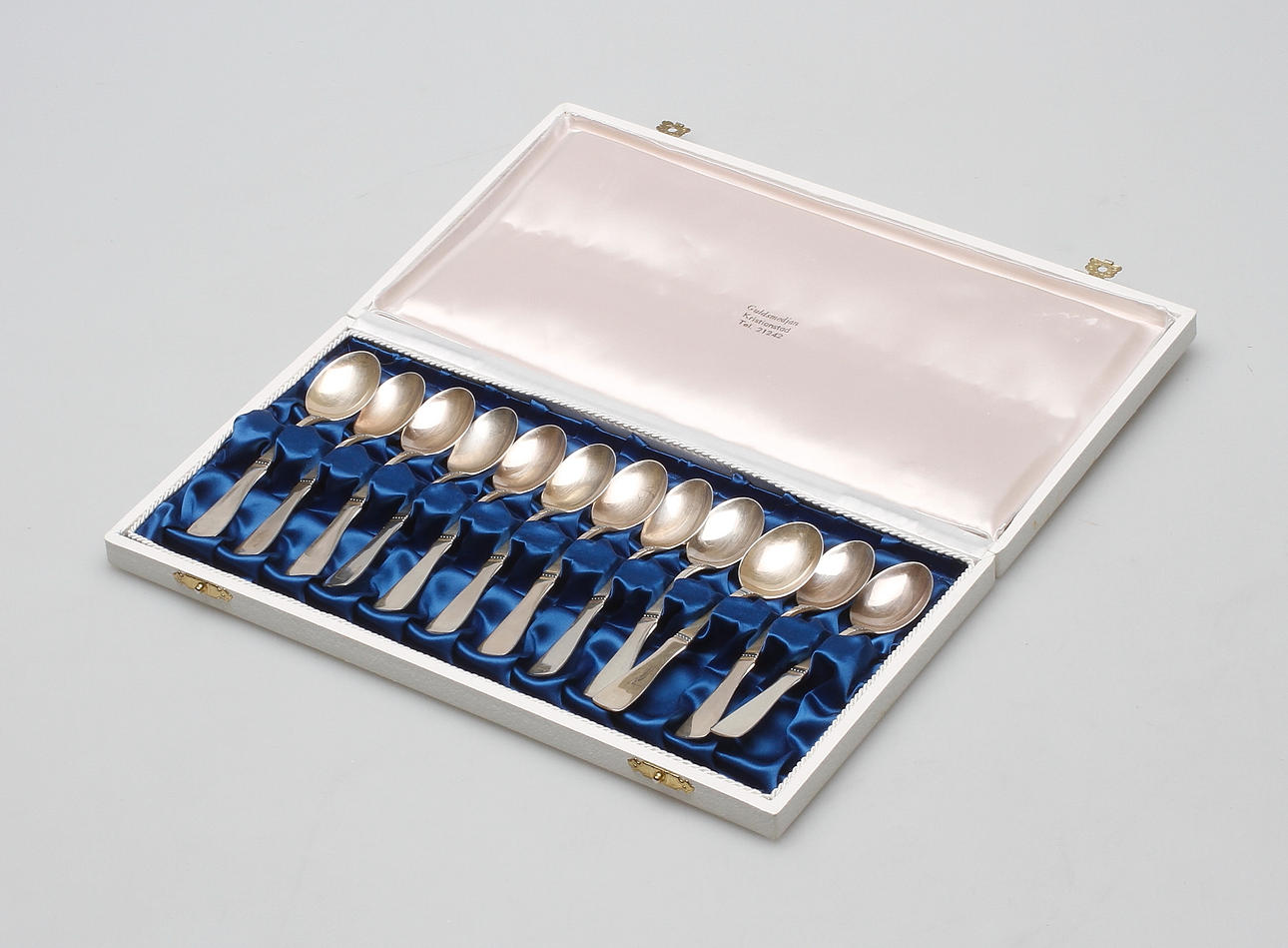 KAFFESKEDAR, 12 st, modell Uppsala, silver, MGAB, 1969. Vikt ca 136 gram.