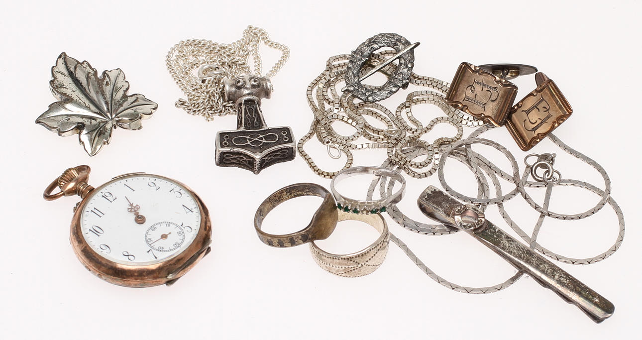 SMYCKEN med mera, silver, 10 delar, bland annat fickur och ringar.