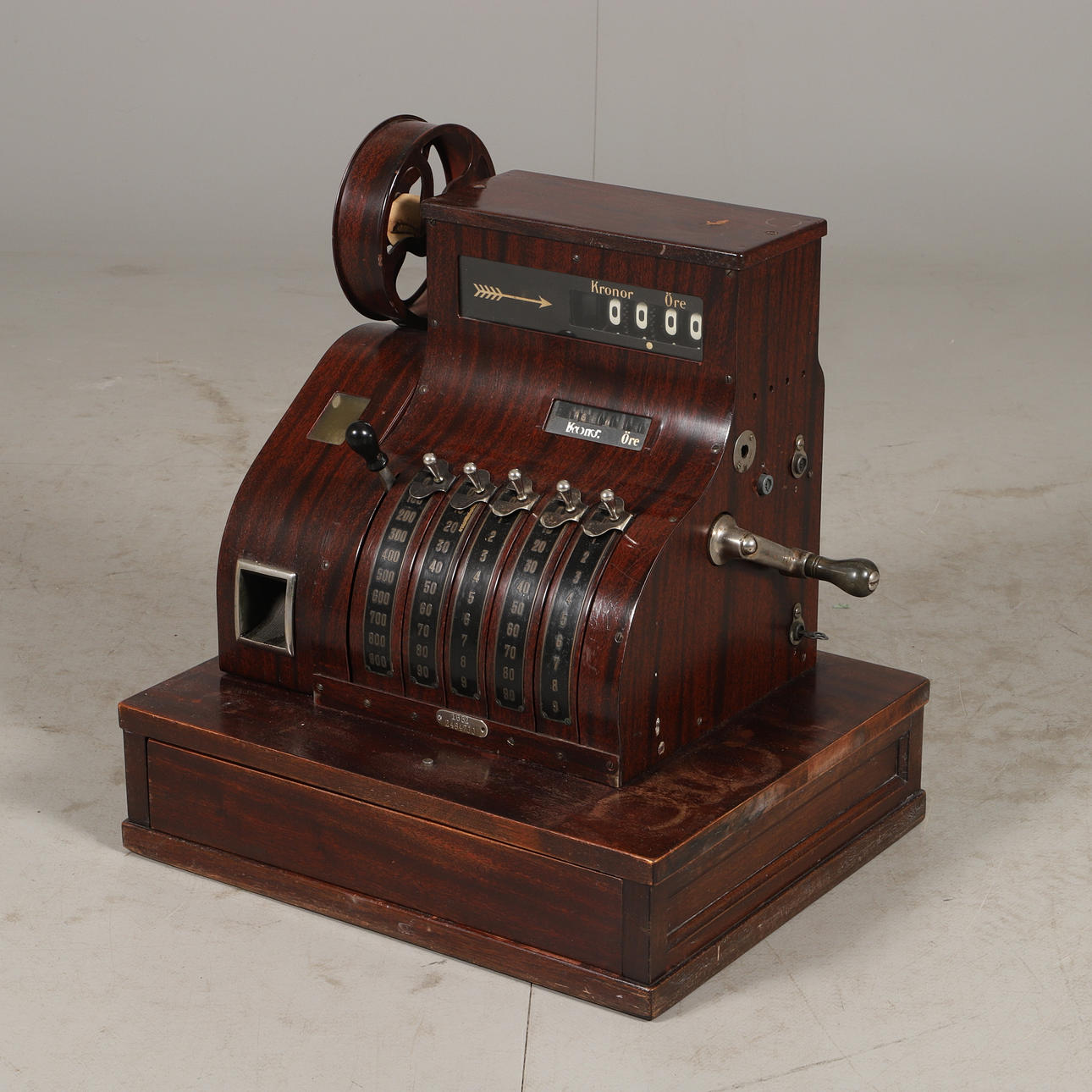 KASSALAITTEET, Kansallinen, 1900-luvun alku.