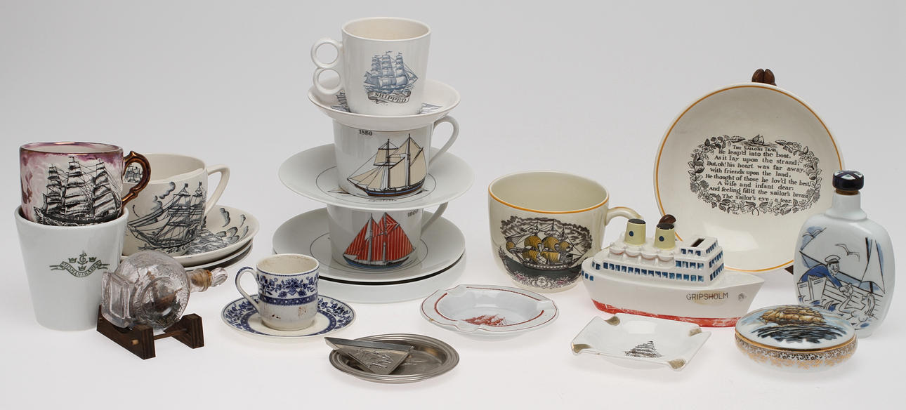 PARTI NAUTICA, mestadels porslin.