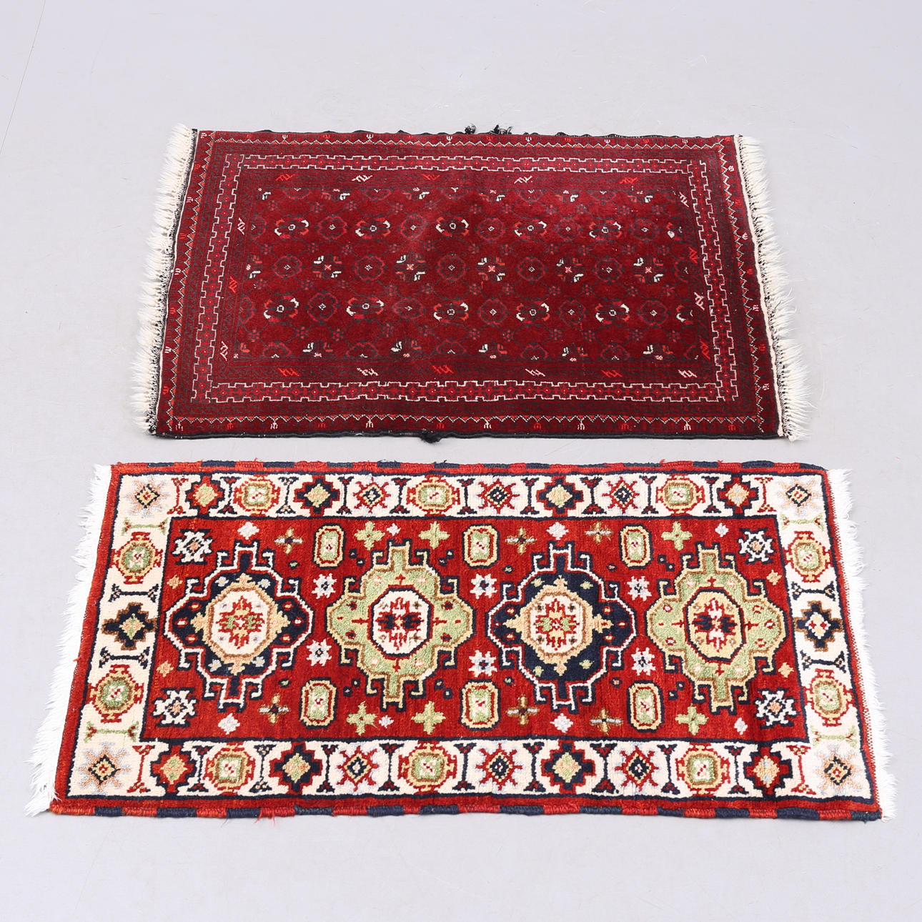 MATTOR, 2 st, varav 1 st Kazak.