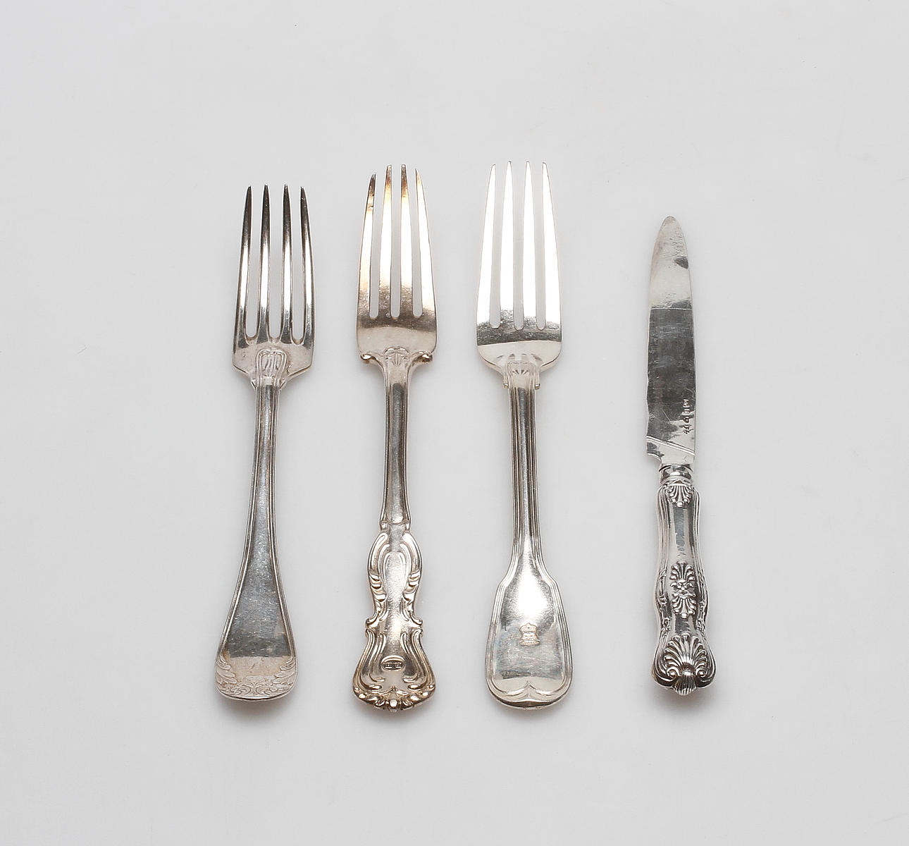 BESTICK, 4 delar, silver bl.a. Zethelius, 1800-tal, vikt ca 302,7 gram.