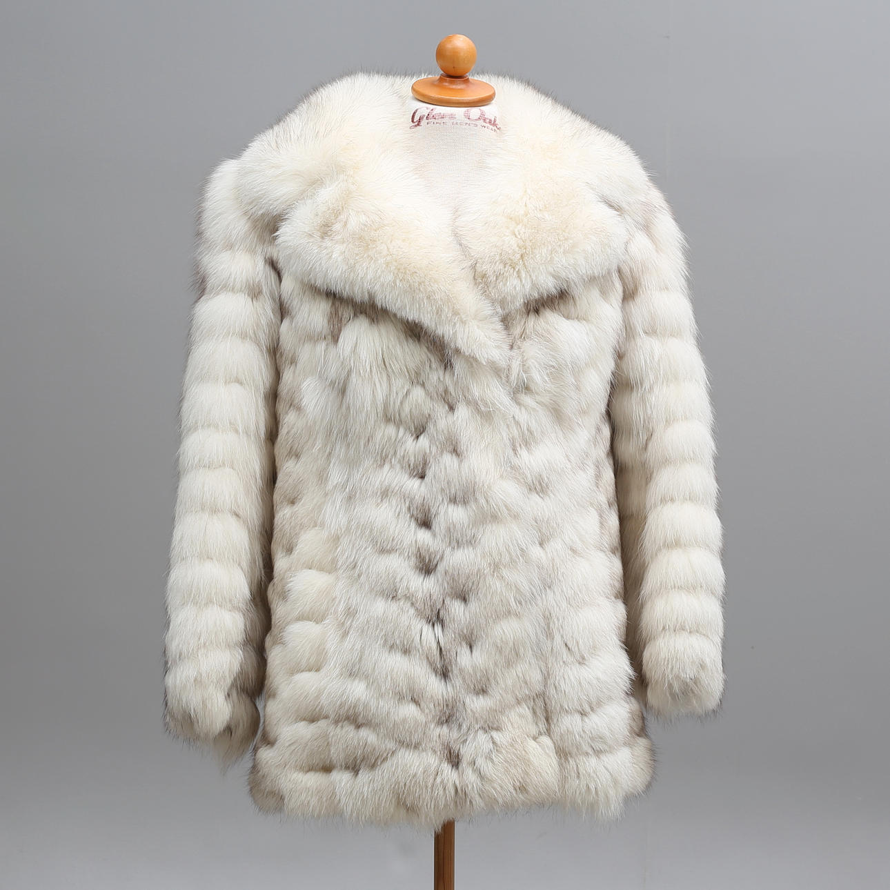 PELZJACKE, Silberfuchs, Fell Bruno.