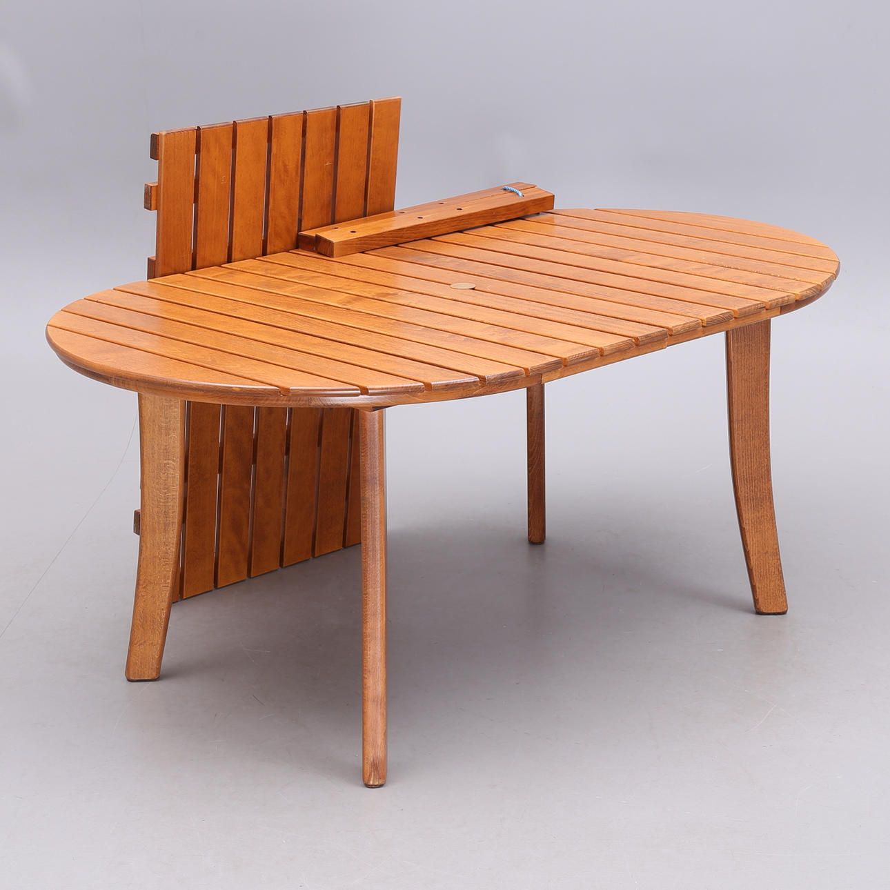 GARTENTISCH, Herlag, Deutschland.