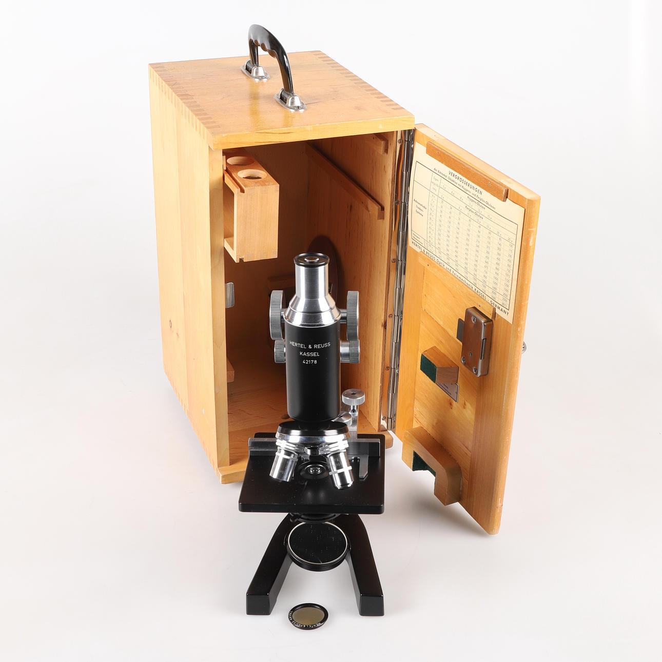 MICROSCOPE, Hertel & Reuss Optik Kassel, West Germany, 1900s.