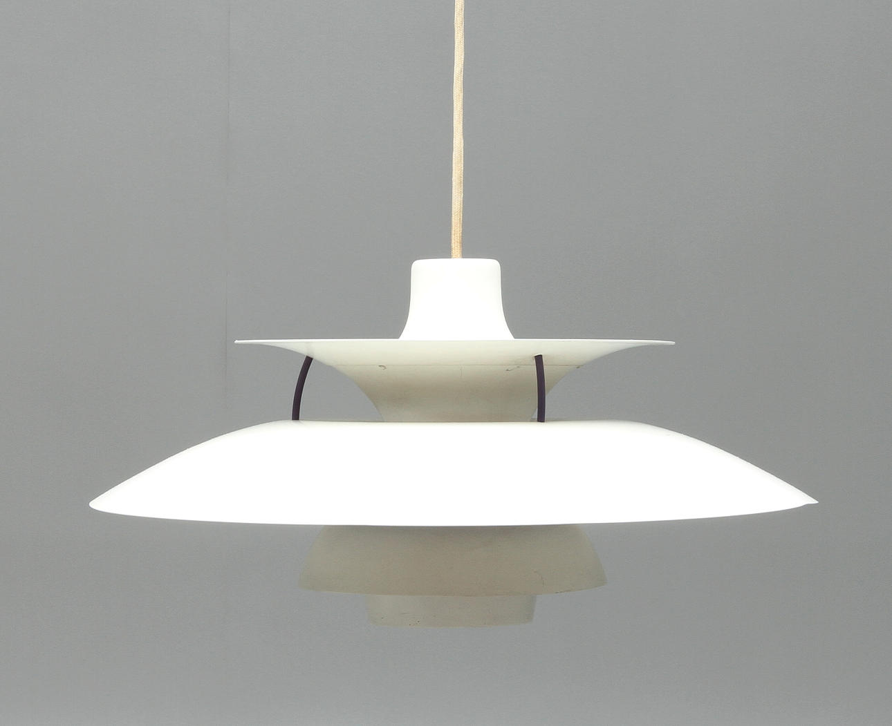 TAKLAMPA, Design Poul Henningsen "PH-lampa".
