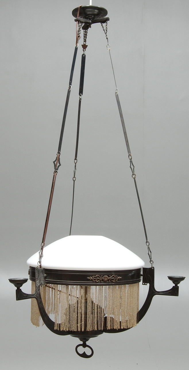 TAKLAMPA, jugend, 1900-tal.