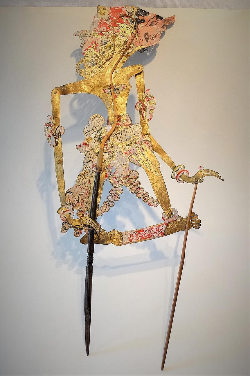 FIGURA DE JUEGO DE SOMBRAS de Java, alrededor de 1900.