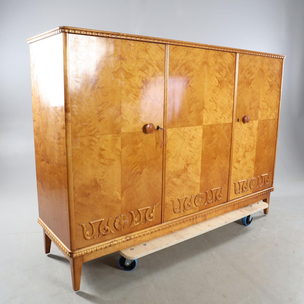 SKÅP, Björk, 1900-talets mitt.