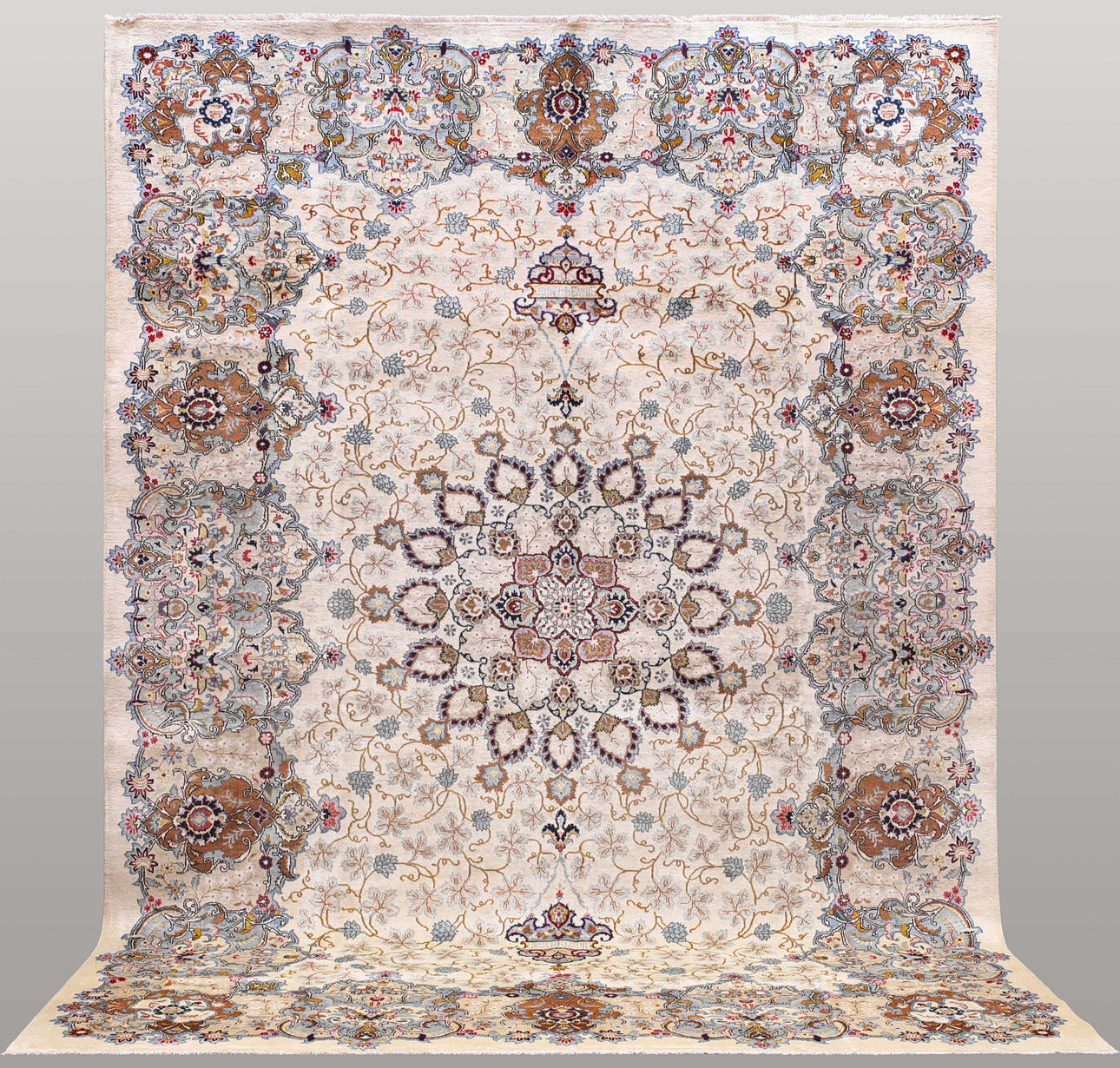 RUG, oriental, Royal Keshan, approx. 397 x 285 cm.