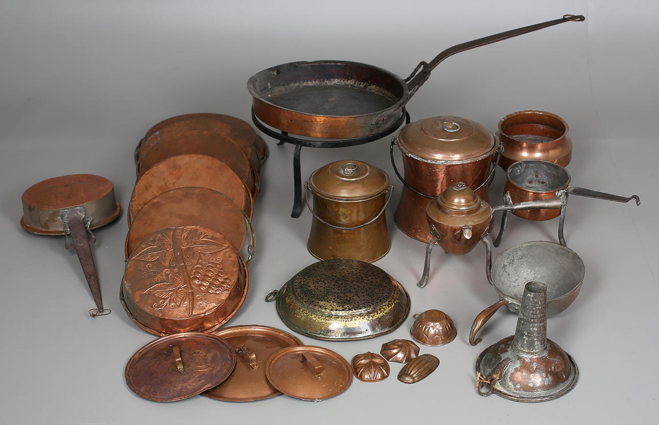 PARTI KOPPARFÖREMÅL, 1800/1900-tal, 23 st.