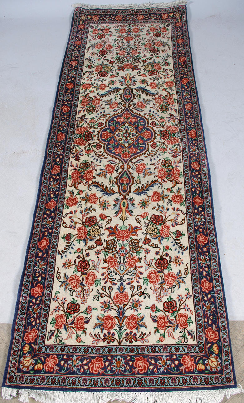 ORIENTMATTA, galleri, 225 x 78 cm.