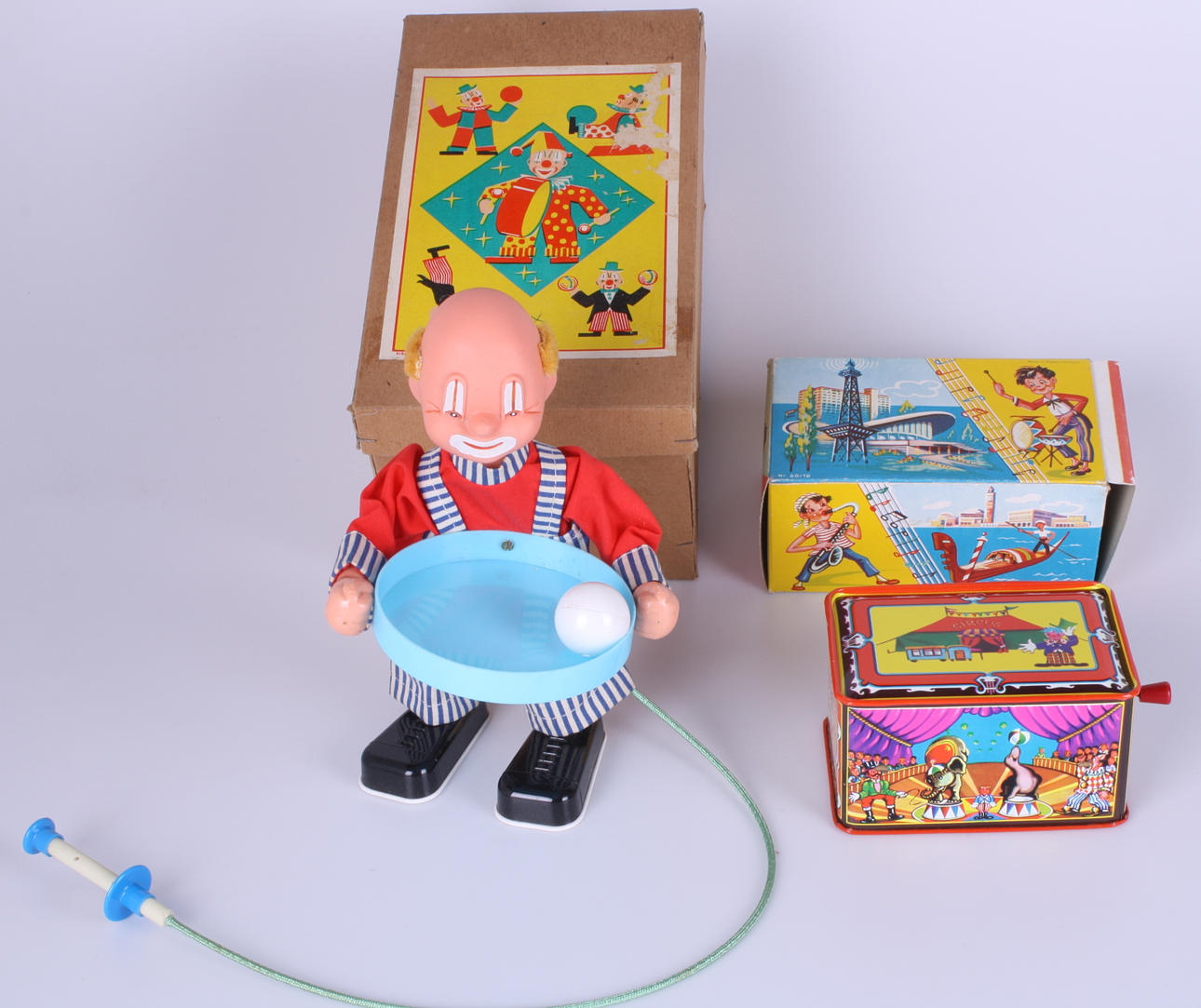 LEKSAKER, 2 st, 1960-tal, clown + speldosa.