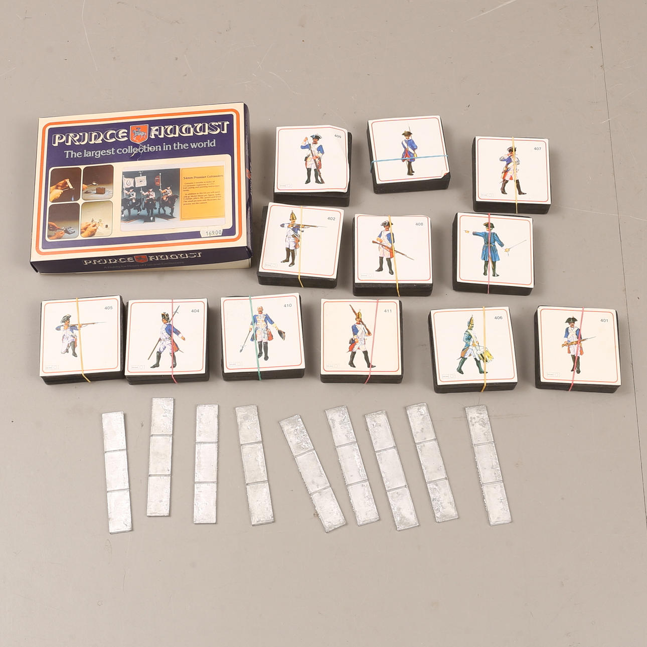 TIN SOLDIER MOLDS. Toys - Auctionet