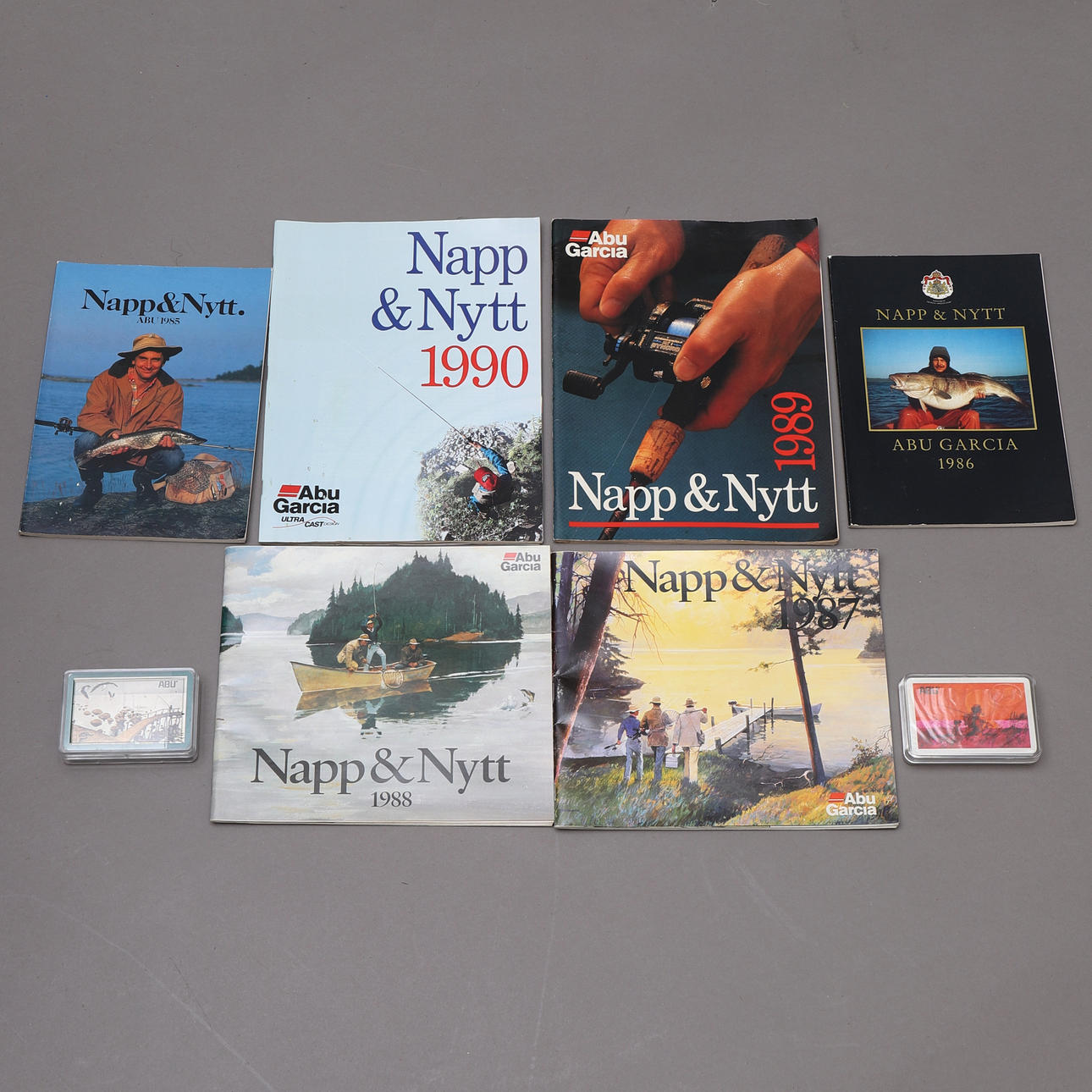 ABU ARTIKLER, Sutter & Nyt og kortspil.