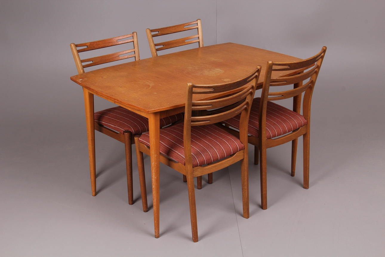 MATSALSGRUPP, 7 delar, Teak, 1900-talets mitt.