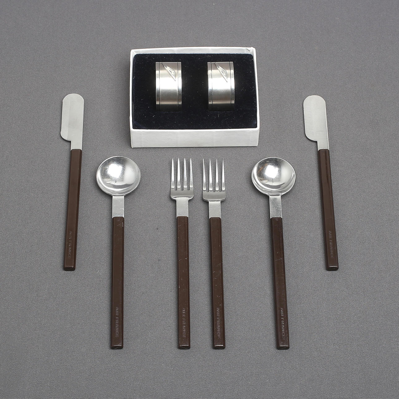 CONCORDE, cutlery and serviettes, a pair.